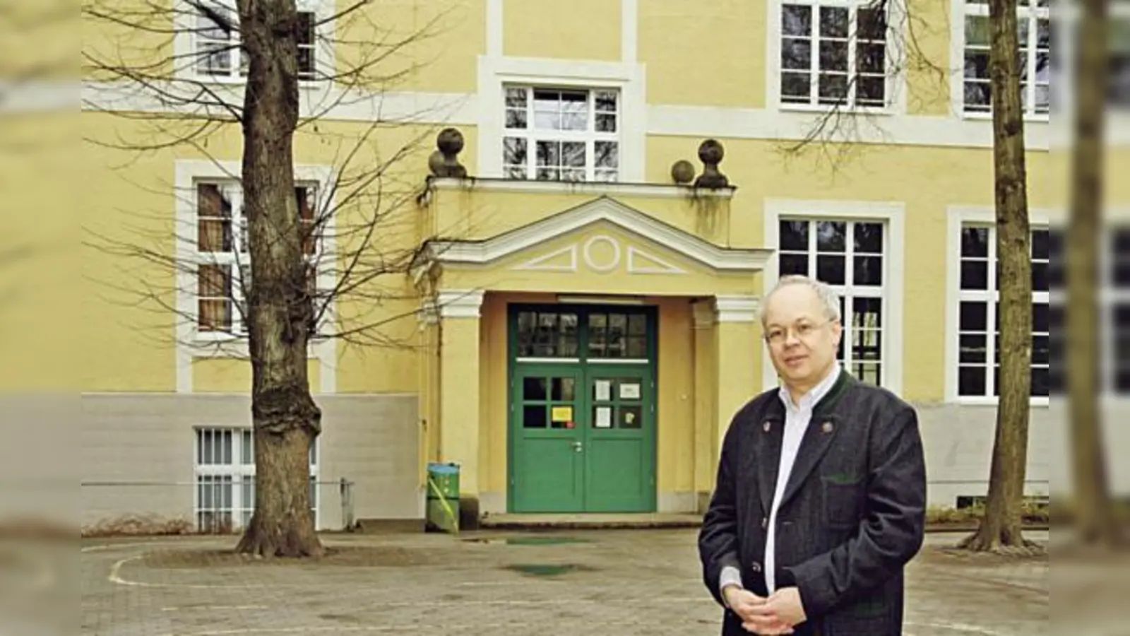 Mahner und Warner: Schulleiter Michael Hoderlein fordert trotz Erweiterung »seiner« Lehrstätte eine zweite Grundschule für den Stadtteil. 	 (Foto: J. Stark)