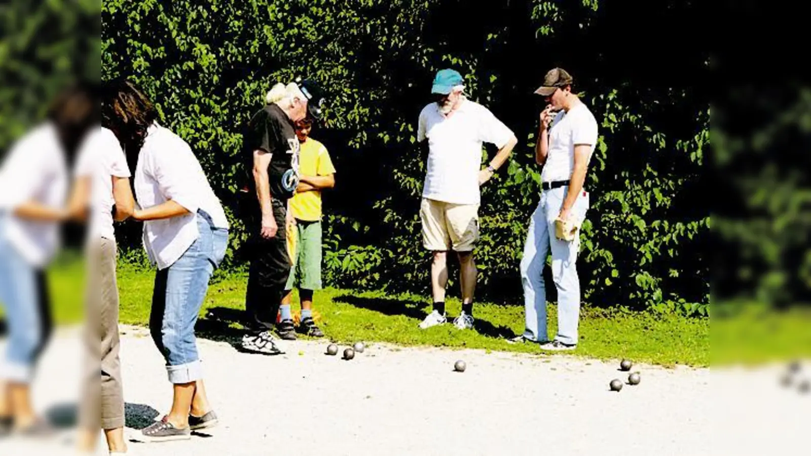 Bei den Boule-Treffen in Moosach kann jeder mitmachen.	 (Foto: Privat)