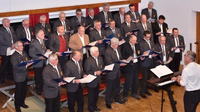 Der Männergesangverein Liederkranz wird das Weinfest musikalisch gestalten. (Foto: MGV Liederkranz Unterhaching)