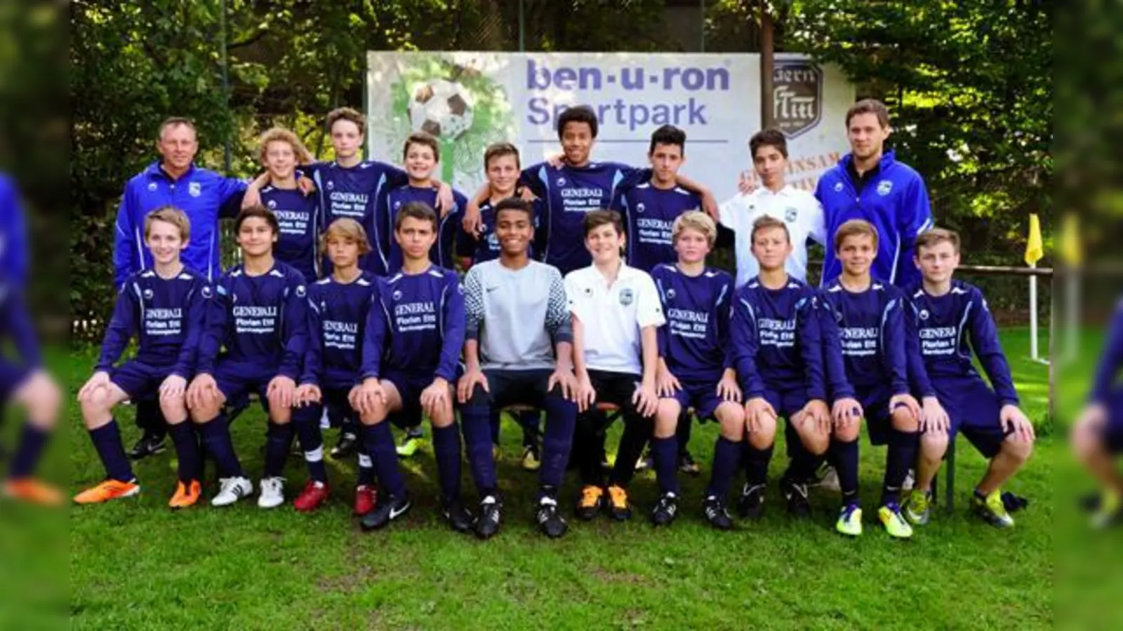 Auf dem Bild die souverän in der Kreisklasse agierende C1-Jugend der Trainer Karl Thee und Phillip Heimberger.	 (Foto: VA)