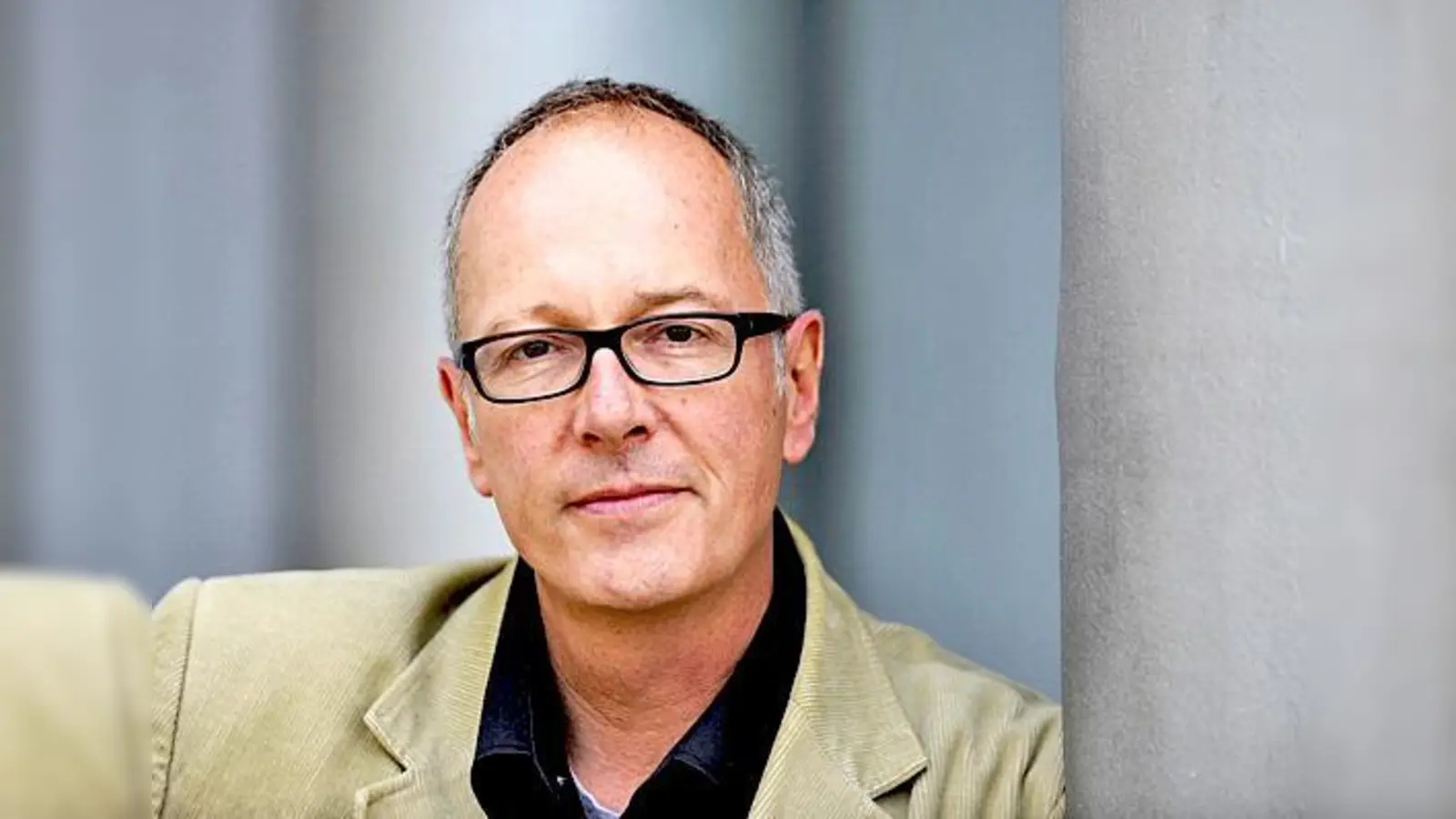 Hat sich als Drehbuch- und Bestseller-Autor einen Namen gemacht: Andreas Föhr. 	 (Foto: Torsten Silz)