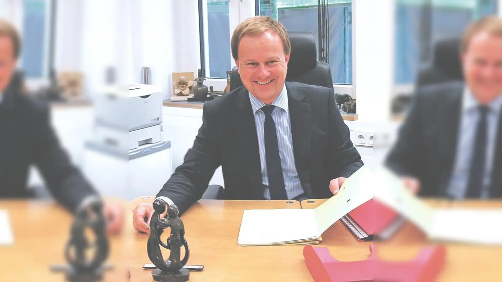 Der Ebersberger Landrat Robert Niedergesäß blickt auf ein positives Jahr 2013 zurück. 	 (Foto: LRA Ebersberg)