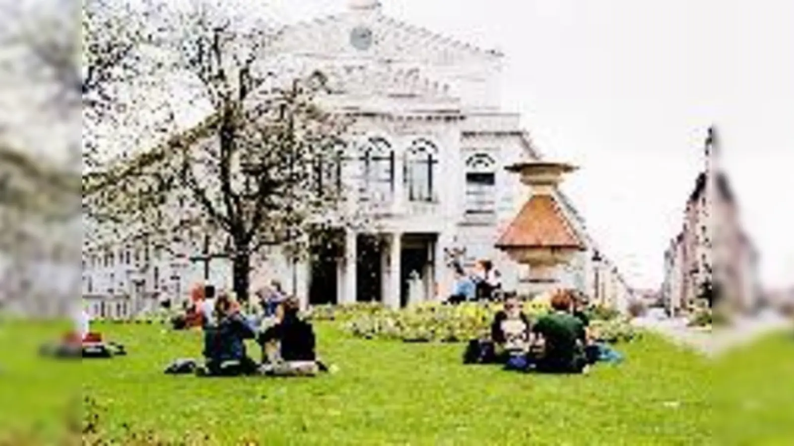 Foto: Dürfen Jugendliche auf dem Gärtnerplatz feiern oder geht Ensemble- und Anwohnerschutz vor?