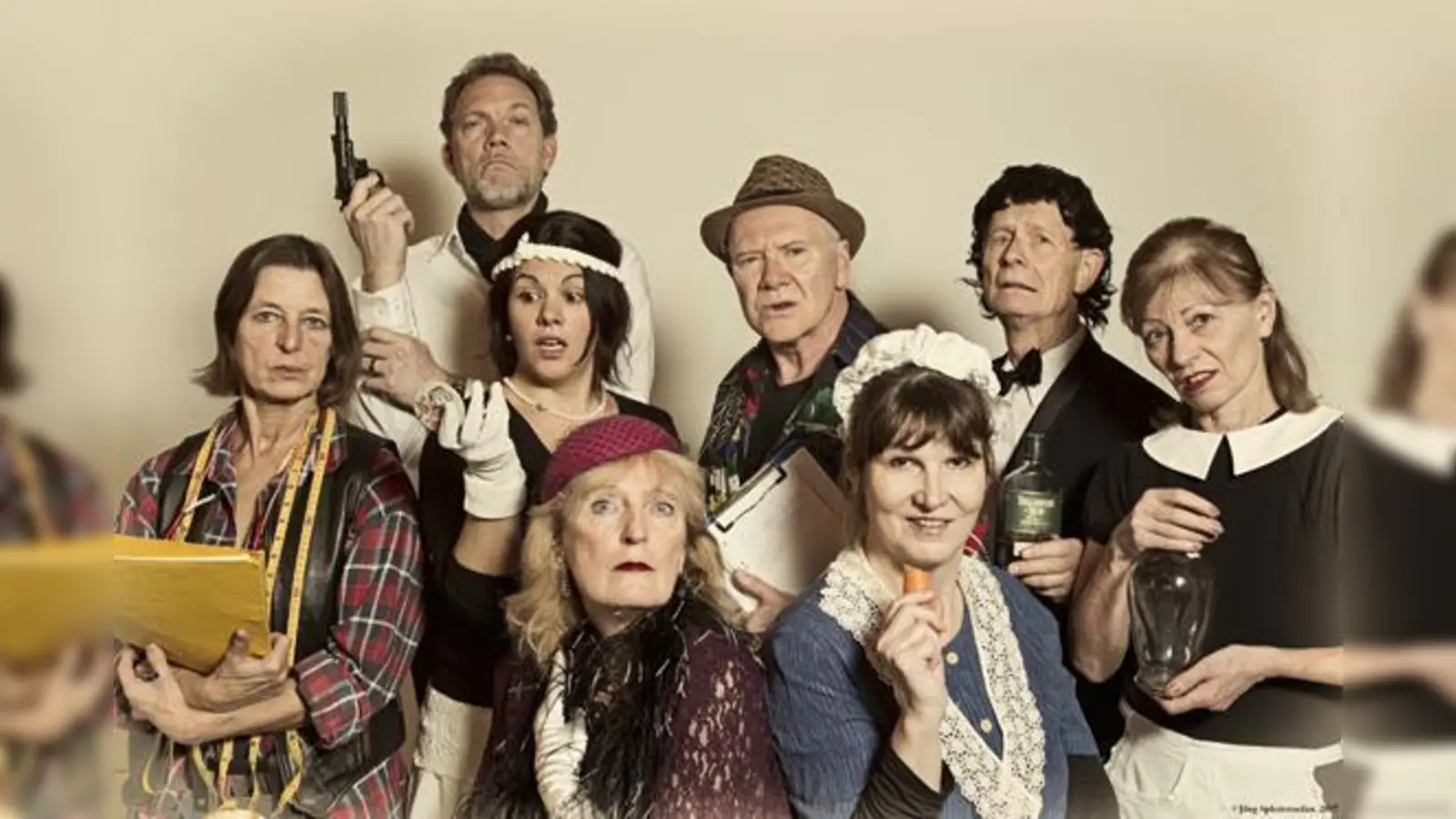 Machen »Ein Mordstheater«: das Ensemble der Linie 1.  (Foto: VA)