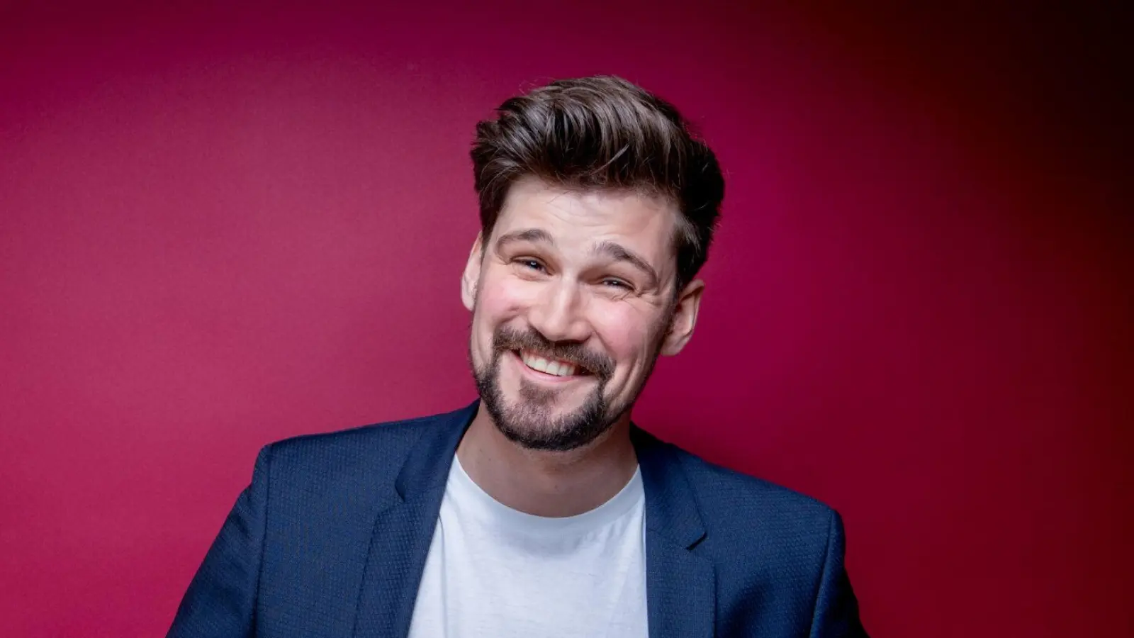 Bei seinem Programm lässt Max Beier gern mal das Gehirn entpfropfen und Synapsen japsen. (Foto: Max Beier)