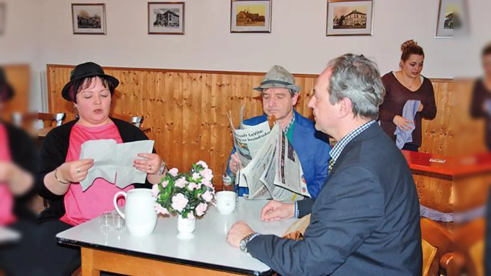 Der Fischbräu schreibt rote Zahlen, Inhaberin Betty Fisch steht kurz vorm Aufgeben. Noch weiß sie nicht, dass bald die Wende kommt.	 (Foto: s Moosacher Brettl)