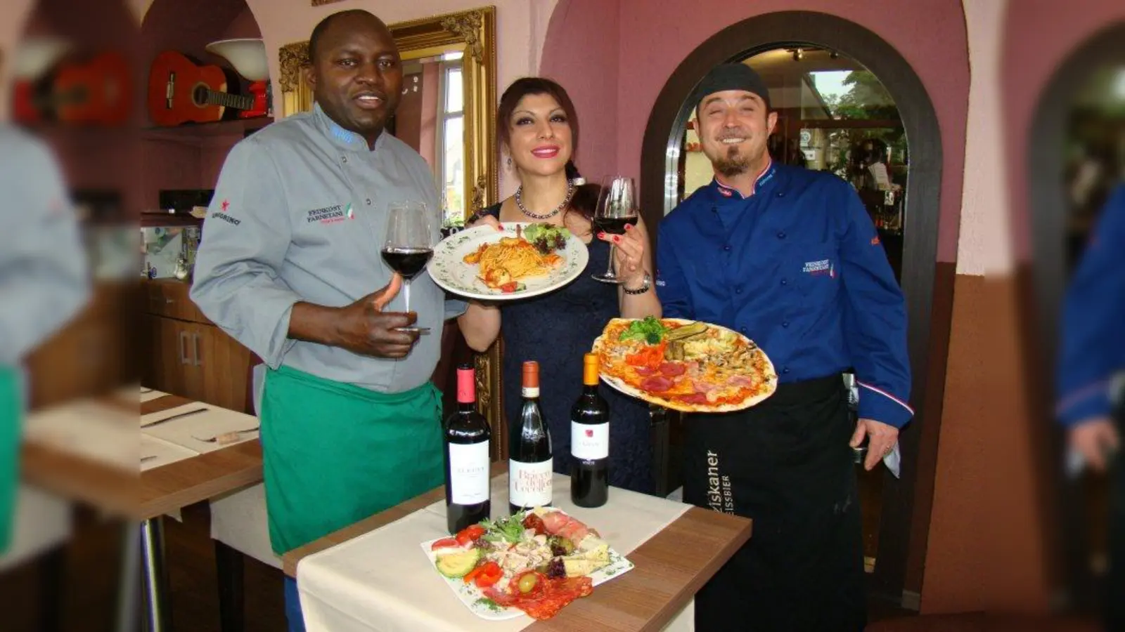 Koch Sami, Rama und Mimmo Muscari freuen sich auf Ihre Gäste. (Foto: pst)