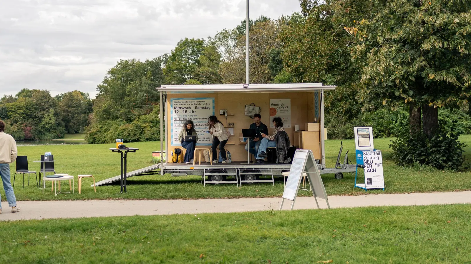 Das Digitalmobil ist wieder unterwegs. Hier kann man sich kostenlos beraten lassen. (Foto: Torsten Müller - MGS)