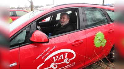 Klaus Breindl ist Gründungsmitglied des ersten Carsharing-Vereins im Landkreis Ebersberg. (Foto: Stefan Dohl)