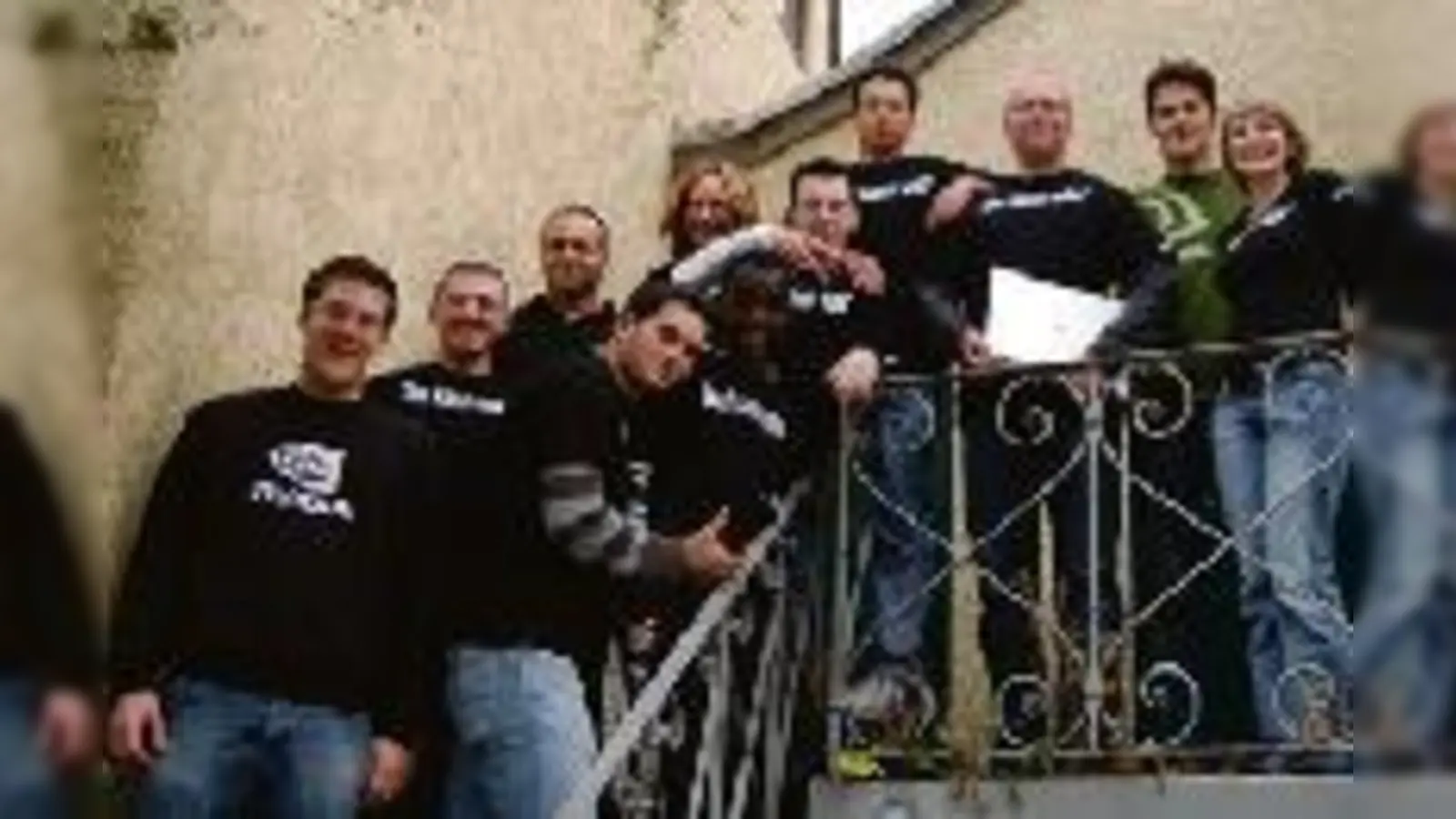 Besonders gefreut haben sich die Teilnehmer auch über die T-Shirts, die sie am Ende mit dem Zertifikat überreicht bekommen  (haben.Foto: Privat)