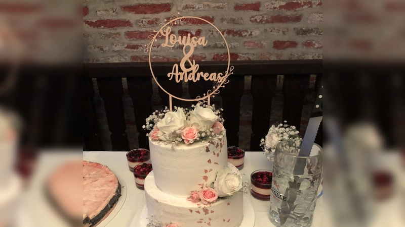 Auf keinen Fall darf auf einer Hochzeitsfeier die passende Torte fehlen. (Foto: hw)