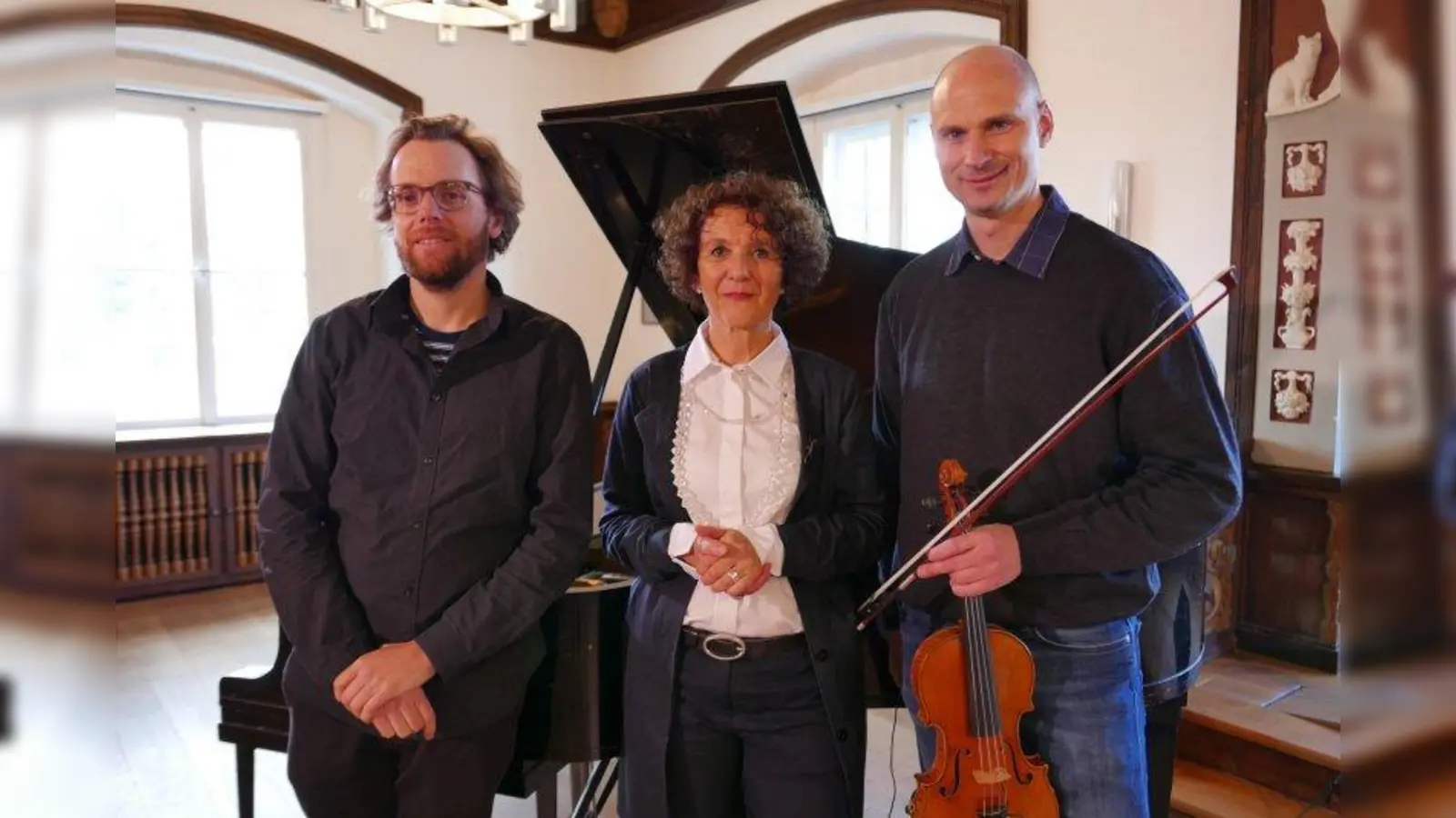 Elisabeth Carr hat mit den Musikern Max Grosch und Matthias Bublath eine neue Reihe innerhalb der &amp;quot;KunstRäume am See&amp;quot; ins Leben gerufen. (Foto: Bettina Buschbeck)