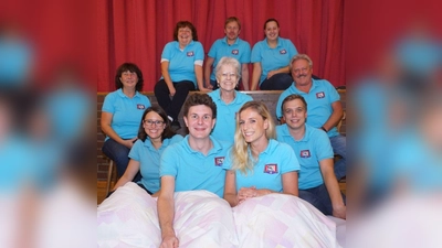 Das Ensemble der Neuaubinger Volksbühne probt derzeit für das zweite Herbststück, das am 13. November Premiere hat. (Foto: Neuaubinger Volksbühne)