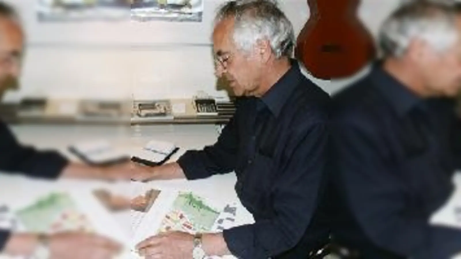 Frank Otto vom BA 13 setzt sich zusammen mit dem NordOstKulturVerein für den Erhalt von einem Maschinenhaus und einem Trockenstadel als Industriedenkmal ein.  (Foto: ak)