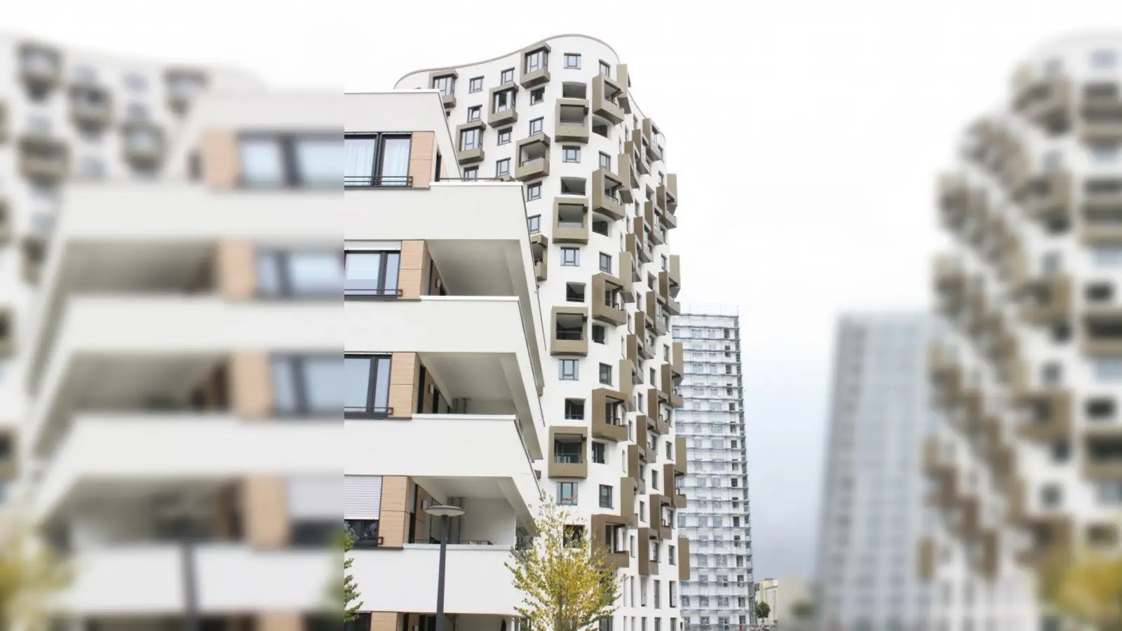 Wohnhäuser auf der Südseite. (Foto: job)