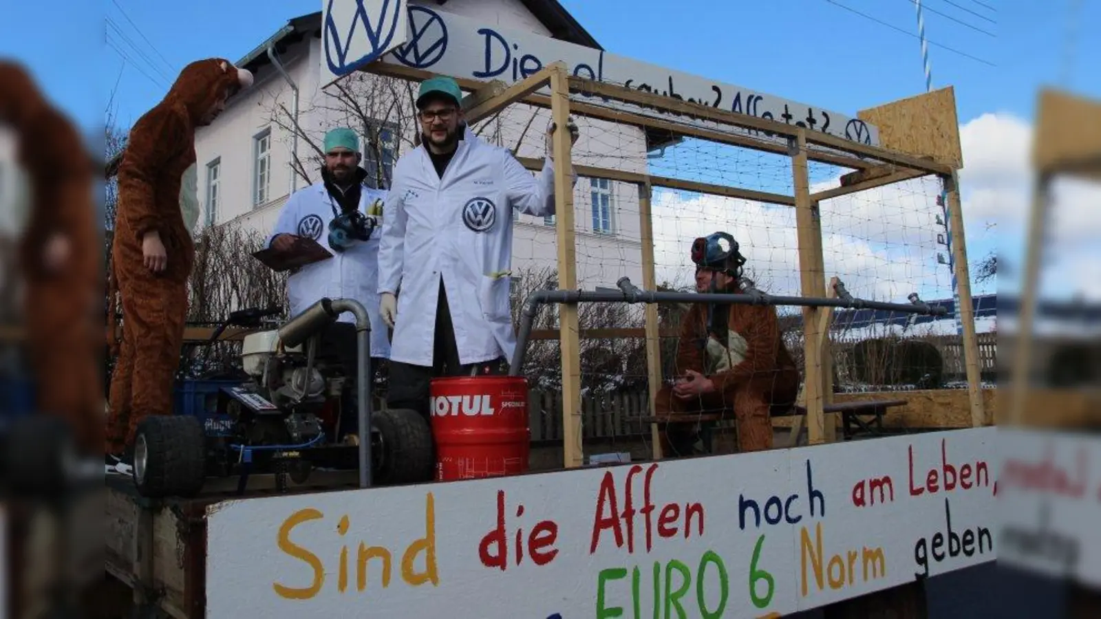 Dieselskandal auf dem VW-Traktor: die Burschenschaft nahm sich zwölf lokale und „große” Themen auf ihren Wägen vor. (Foto: us)