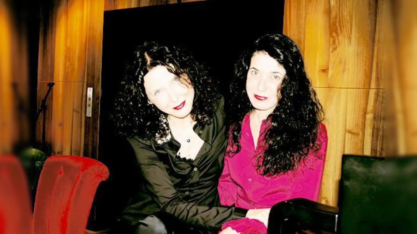 Pianistinnen von Welt: Katia und Marielle Labèque verzauberten München mit klassischer Musik.	 (Foto: ks)