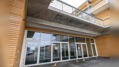 Im Gymnasium Herrsching wird am 3. Juli zum Tag der offenen Tür eingeladen. (Foto: Landratsamt Starnberg)