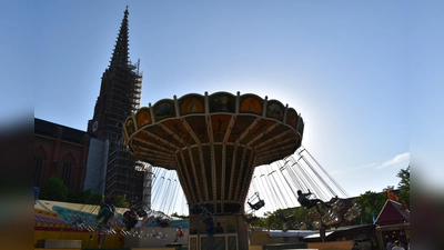 Die Dult auf dem Mariahilfplatz: Unter Hygieneauflagen auch heuer realisierbar. (Archivbild: Daniel Mielcarek)