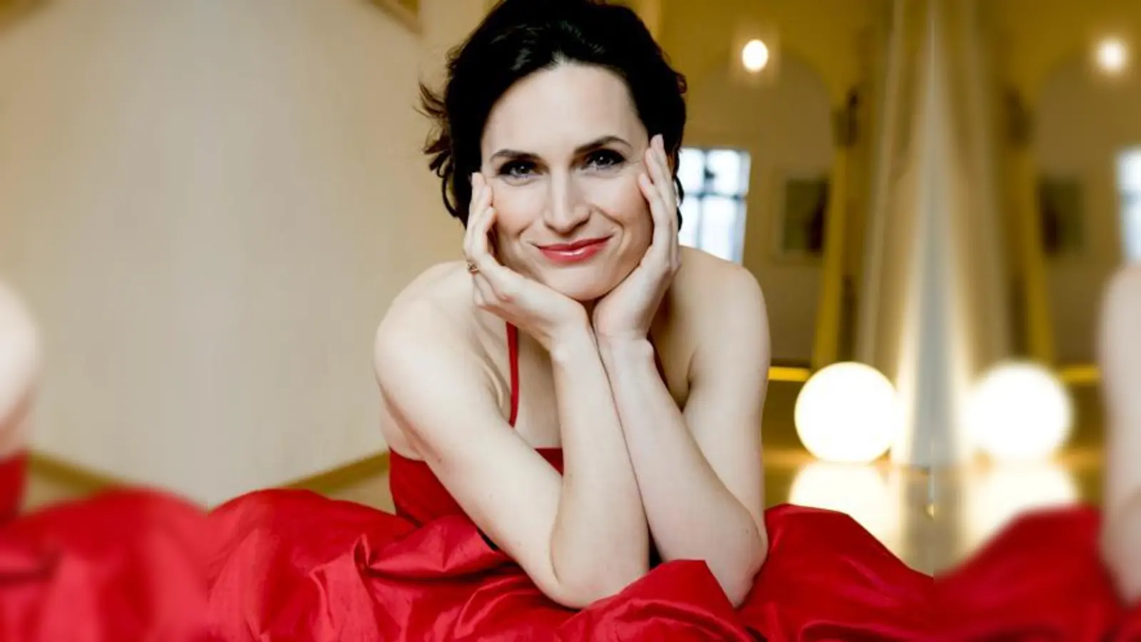 Susanne Bernhard singt den Solopart.	 (Foto: C. Schneider)