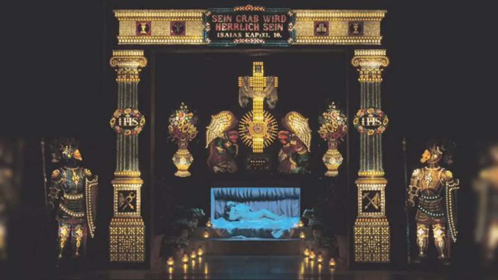 Das Heilige Grab in der Kirche St. Vitus in Iffeldorf (Landkreis Weilheim-Schongau).	 (Foto: HerrAdams, CC BY-SA 4.0)