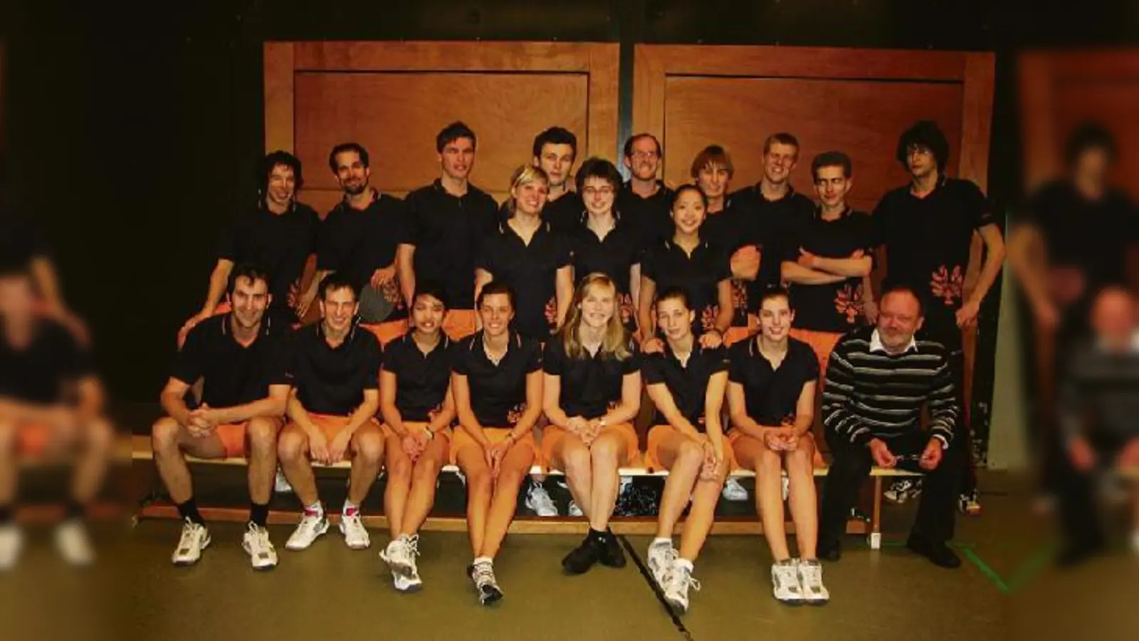 Eines ihrer Erfolgsgeheimnisse ist ihr großer Zusammenhalt  die Spieler des OSC München.  (Foto: VA)