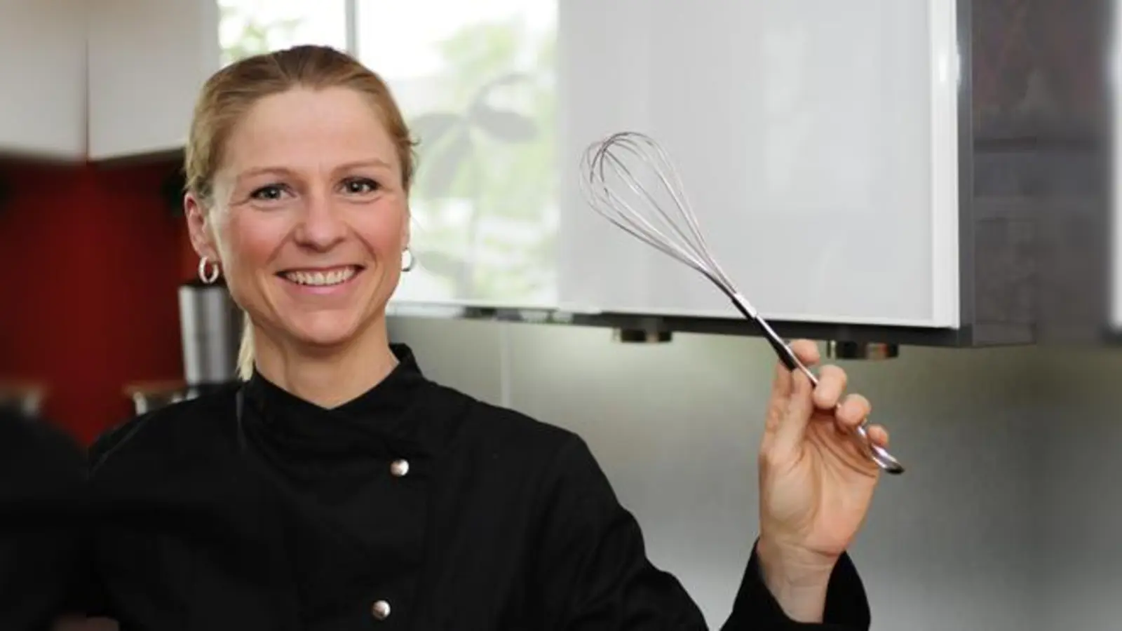 Anja Brinkmann zeigt Interessierten wie man einfach und gut vegane Speisen zubereitet.	 (Foto: VA)