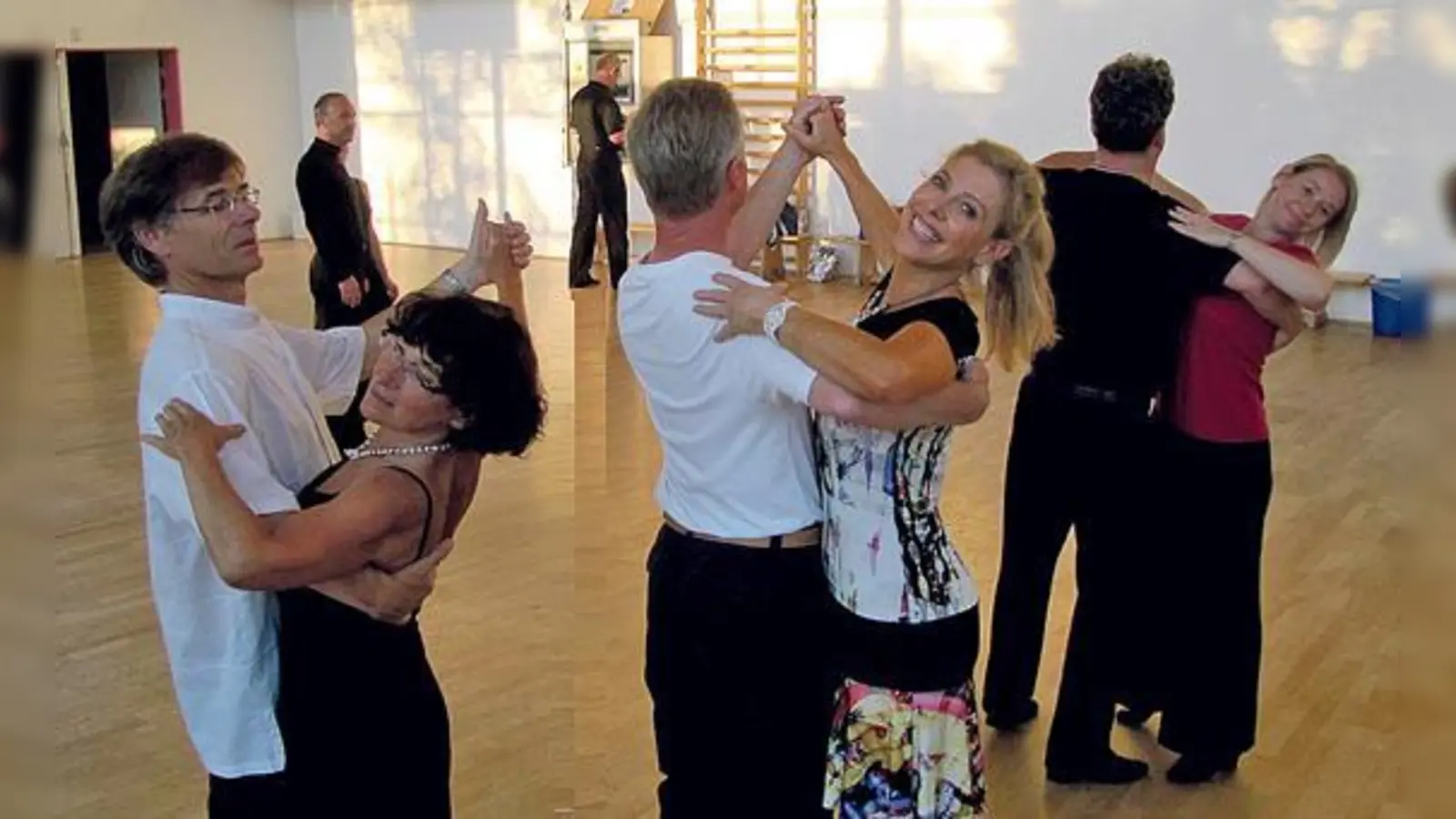 Die Tanzpaare werden von dem Profi-Trainerpaar Juris und Biruta Baumanis auf Weltklasse-Niveau trainiert.	 (Foto: TSC Rondo)