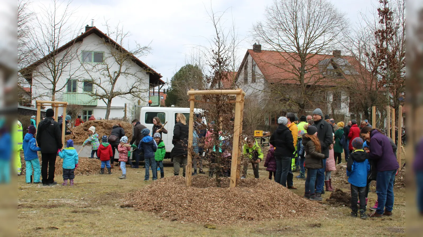 Im Valentinspark können die Patenbäume nun Wurzeln schlagen und das Stadtklima verbessern.  (Foto: VA)