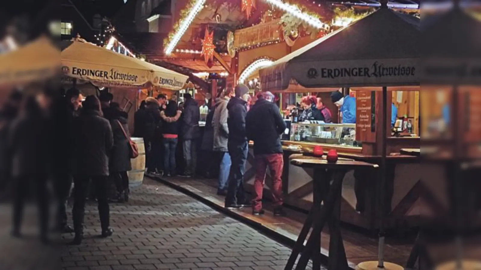 Ein Christkindlmarkt im Sommer? Nein, das dann doch nicht! Allerdings hat der Erdinger Stadtrat jetzt beschlossen, Markt und Ardeo-Eiszeit zusammenzulegen. 	 (Foto: privat)