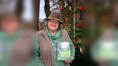 Die Autorin Karin Biela ist mit ihrer neuen Anthologie „Märchenland und Zauberwald“ zu Gast bei der Seniorengruppe „Oldies but Goldies“. (Foto: privat)