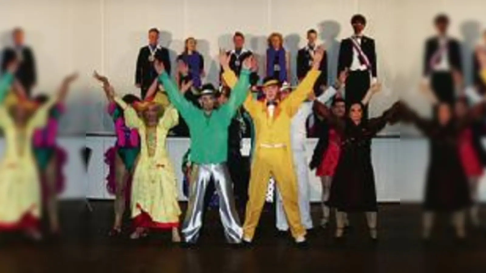 Bunt, schrill, und agil  Der MFC heizt nicht nur den Moosachern bereits seit 1962 ein.	 (Foto: wei)