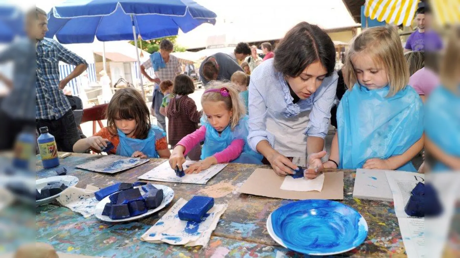 Das KultArt Krailling ist viel mehr als tolle Konzerte: Mitmachstände, Werkstätten für altes Handwerk und viele Großspiele locken heuer wieder Groß und Klein zum Kraillinger Bauhofgelände. (Foto: pi)