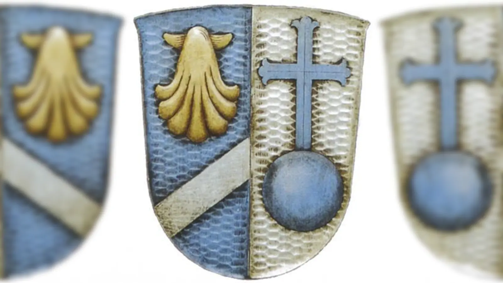In Blau, Silber und Gold gehalten: das Wappen der Gemeinde Feldkirchen.  (Foto: Gemeinde)