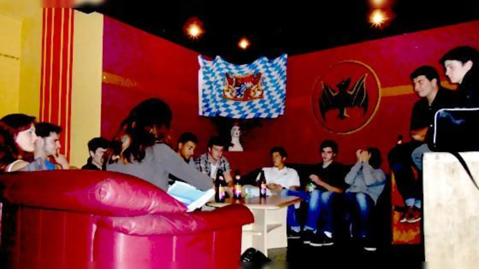 Mit Infos von der Kreisjugendschutzbeauftragten  sicher feiern in Zorneding.	 (Foto: M. Gil)