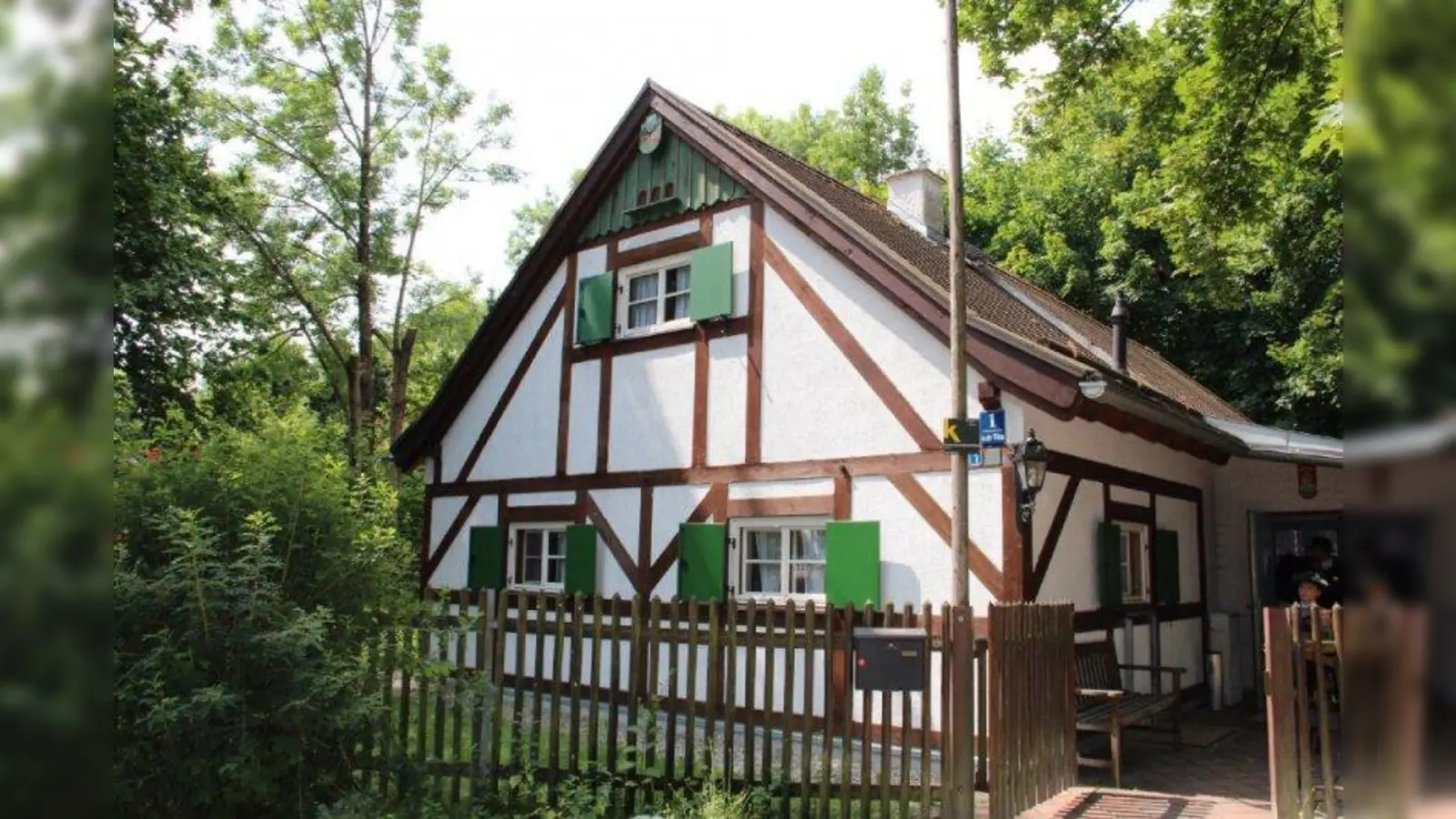 Das Carlhäusl in Obermenzing ist das letzte Tagelöhnerhaus, das an der Würm noch erhalten ist. (Foto: D´Würmtaler)