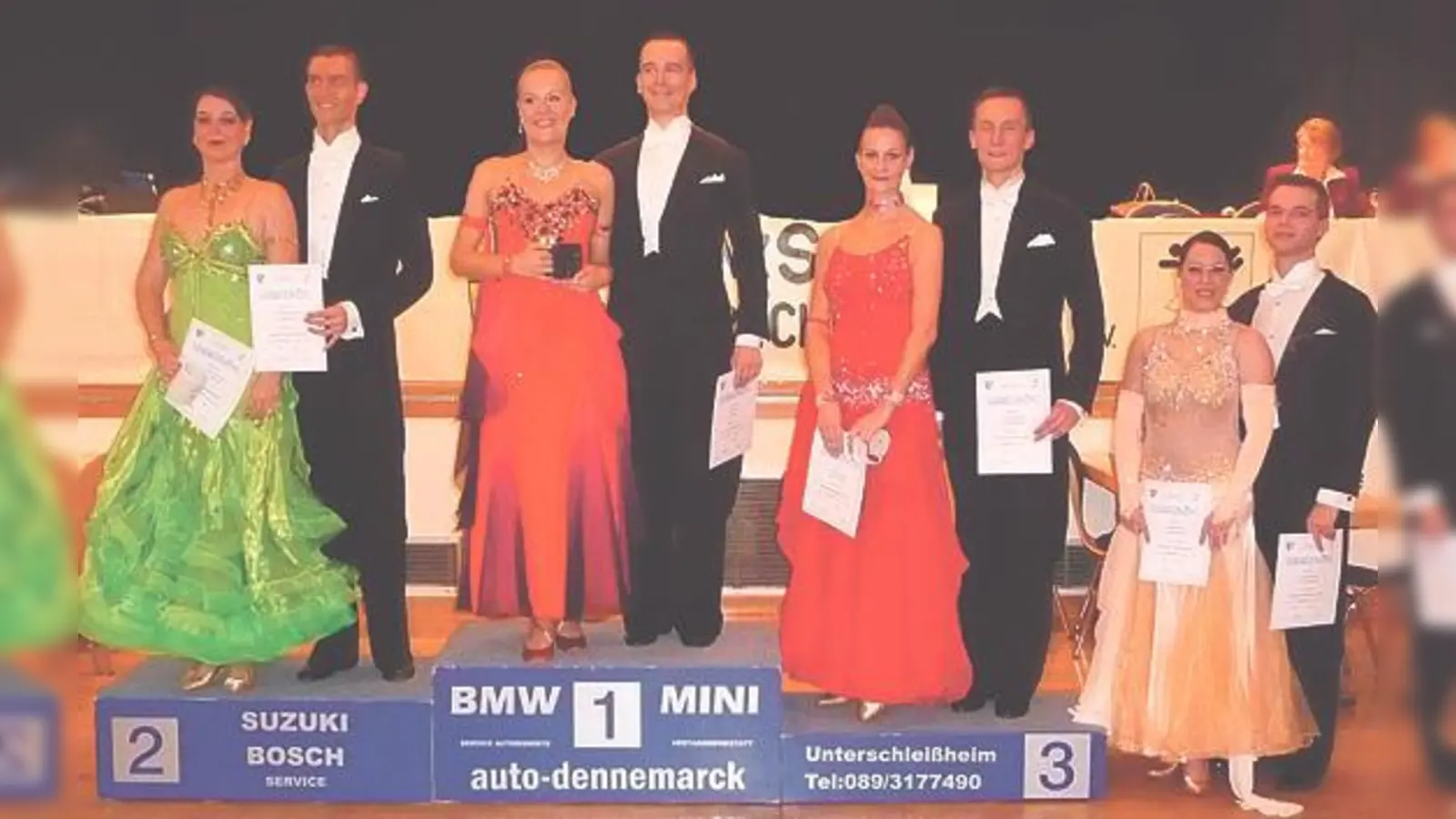 Mit Standardtänzen aufs  (Foto: diese Paare sind die Sieger des Tanzturniers. 	VA)