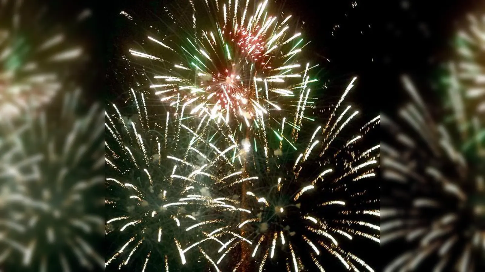 Pünktlich um Mitternacht werden in Bayern wieder Millionen von Feuerwerkskörpern gezündet.	 (Foto: Stefan Dohl)