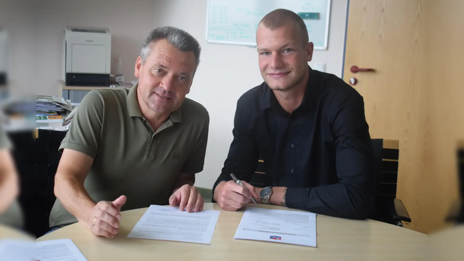 Zusammenarbeit zwischen Präsident Manfred Schwabl und Nico Mantl basiert auch auf Vertrauen. (Foto: Verein)