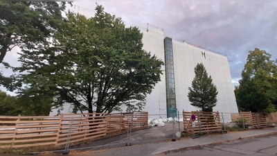 Das Thomas-Wimmer-Haus in der Burgkmairstraße 9 wird nun abgerissen, um Platz für einen Neubau zu schaffen. (Foto: kö)