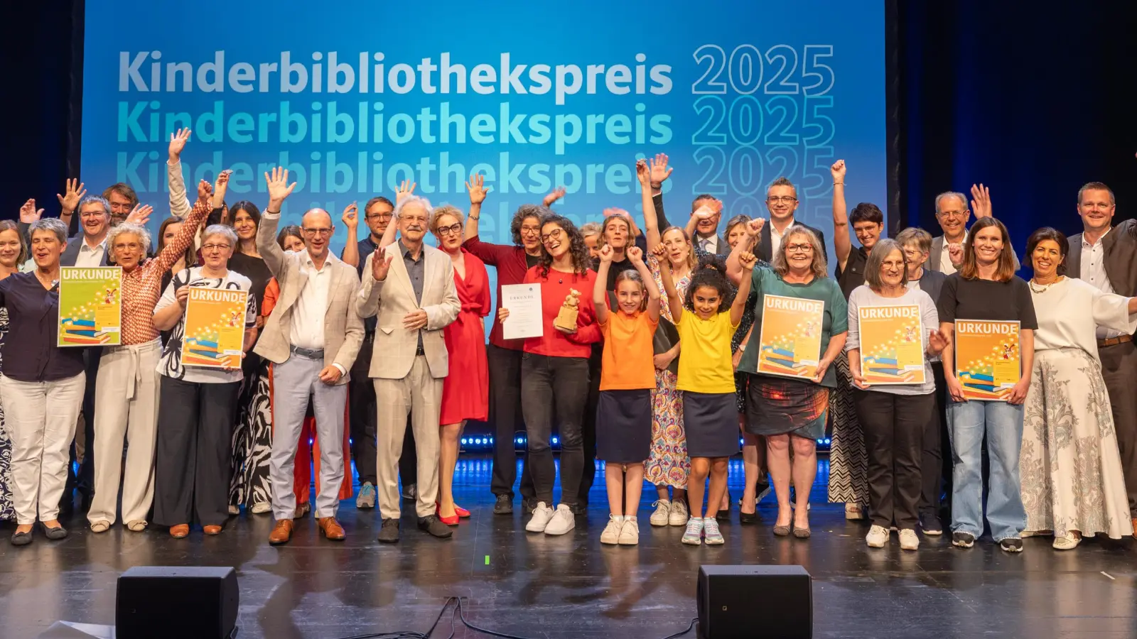 Zu den ausgezeichneten Kinderbibliotheken gehört auch die Gemeindebücherei Holzkirchen. (F: Bayernwerk Netz GmbH)