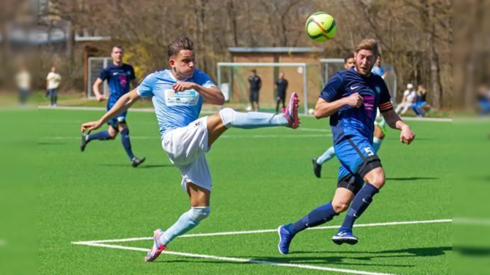 Hat einen Lauf in der Kreisliga: Stürmer Jacob Lechner.  (Foto: Anne Wild)