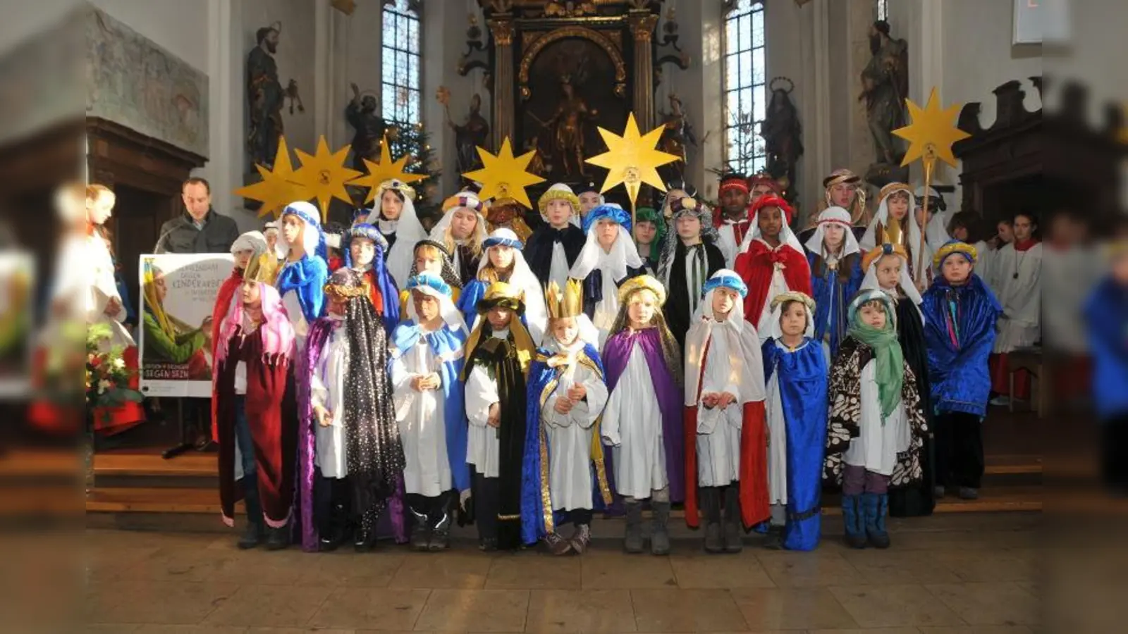 Die Sternsinger (hier ein Foto von Januar 2018) machen sich für ihre Mission bereit. (Foto: Lerche)