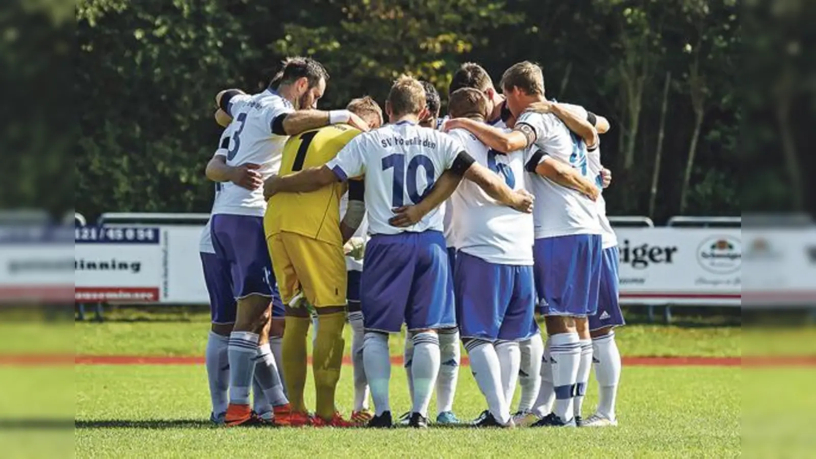 Vor etwas mehr als drei Jahren noch in der A-Klasse, jetzt souverän an der Spitze der Kreisliga: Der SV Hohenlinden marschiert unaufhaltsam weiter.	 (Foto: Christian Riedel)