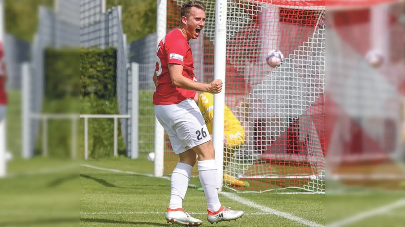 Mit seinem Tor zum 2:0 erfreute Unterföhrings Stürmer  Andreas Faber (Foto) ganz besonders seinen Onkel. Der heißt Peter Faber und ist auch sein Trainer.	 (Foto: Christian Riedel)