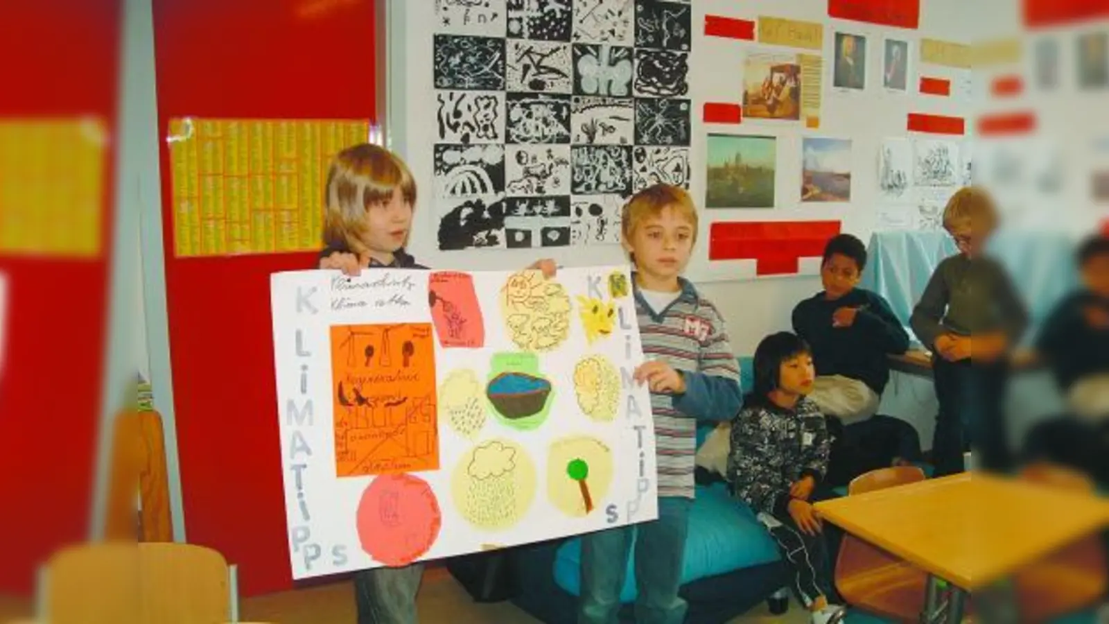 Philip (l). und Lukas geben Klimatipps. (Foto: bb)