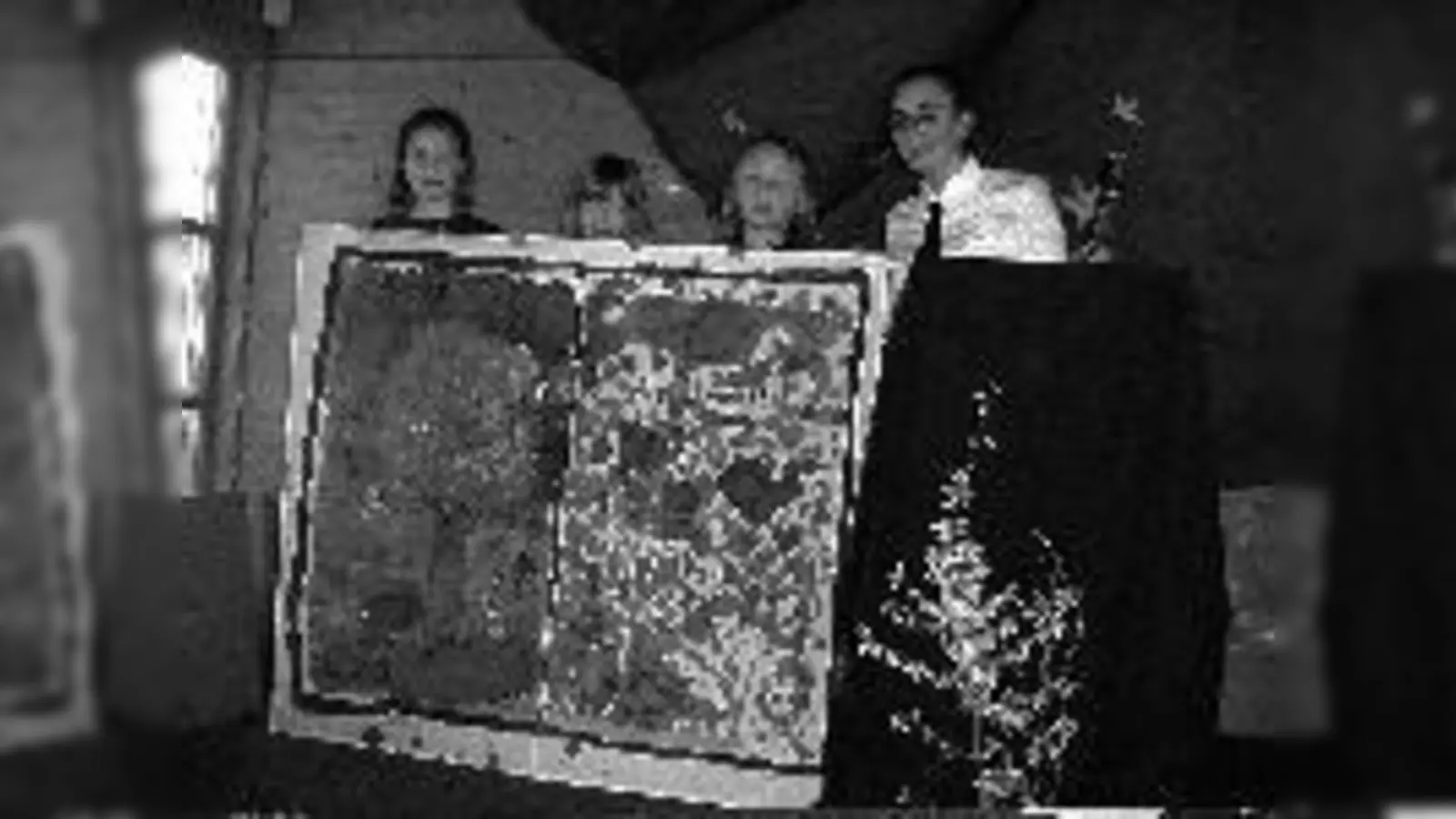 Erst verkauft, dann wieder geschenkt bekommen: Das Bild »Schützt unsere Umwelt« wird im Spielhaus einen Ehrenplatz erhalten.	 (Foto: Privat)