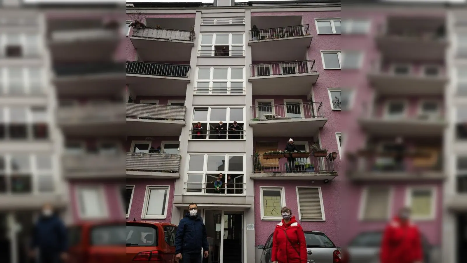 Zum Schutz der Mieter: SPD-Stadtrat Christian Köning (links) und Seija Knorr-Köning, Mitglied im Bezirksausschuss Neuhausen-Nymphenburg (BA 9), fordern eine Erhaltungssatzung für das St-Vinzenz-Viertel. (Foto: SPD/Volt-Stadtratsfraktion)