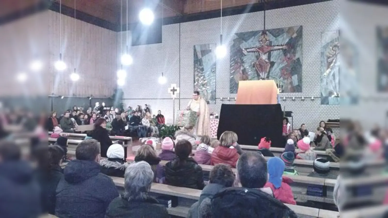 Diakon Matthias Scheidl hielt am Martinstag den Gottesdienst für die Kinder in St. Maria.	 (Foto: privat)