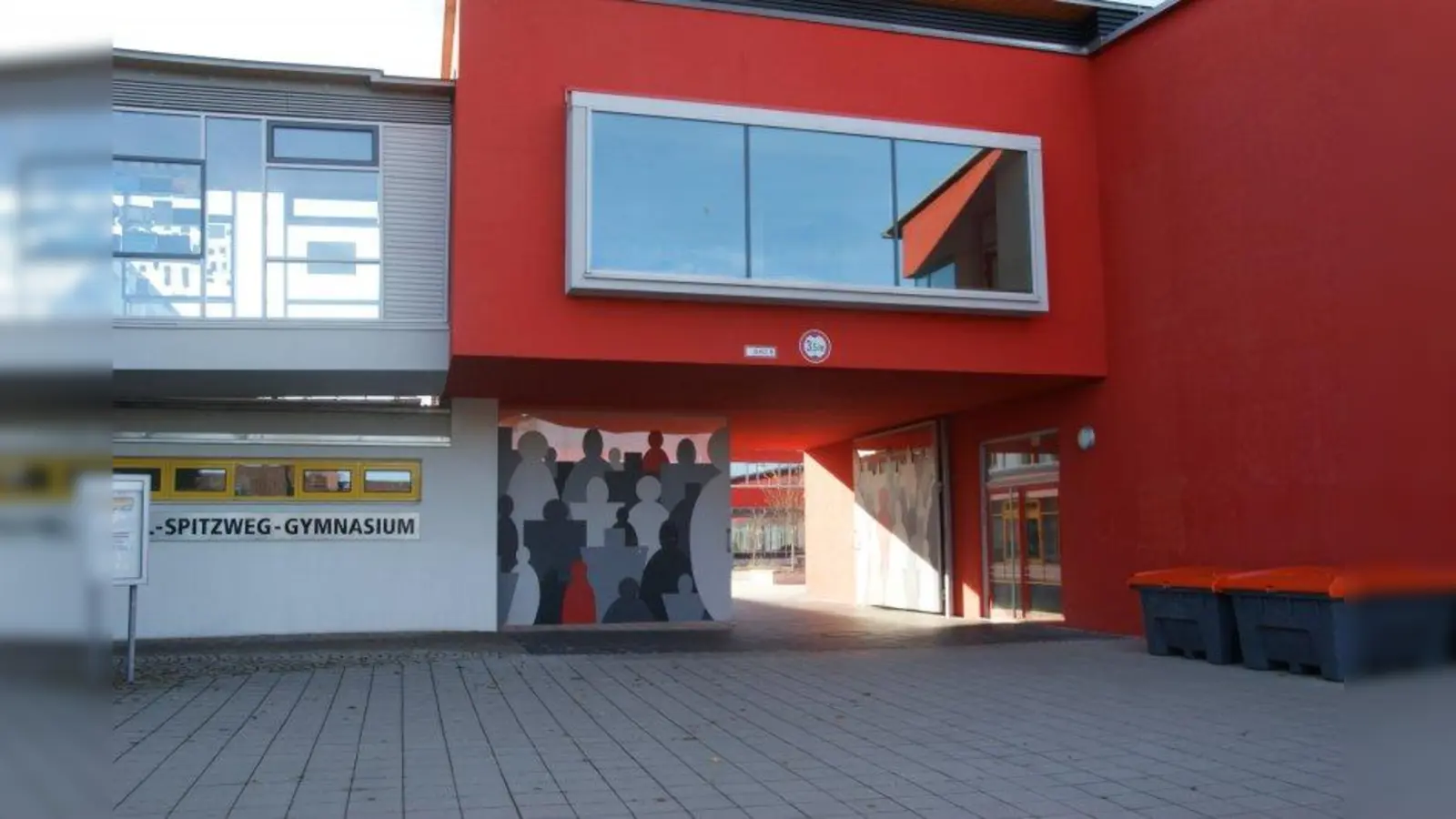 Das Carl-Spitzweg-Gymnasium bietet neben einem naturwissenschaftlich-technischen und einem sprachlichen Zweig auch eine musische Ausbildungsrichtung an. (Foto: Archiv/me)